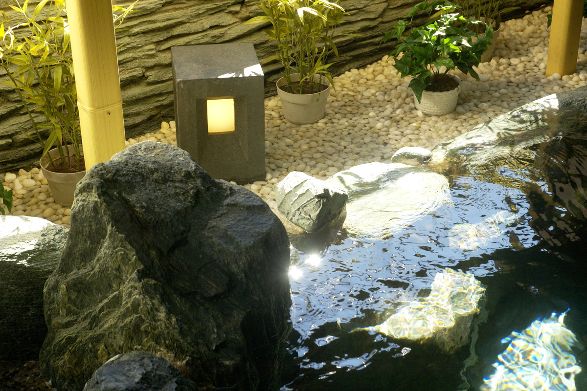 広くて綺麗！八王子の天然温泉「やすらぎの湯」は食事も岩盤浴も最高！