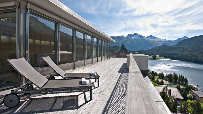 スイスの高級リゾート、サンモリッツで「また泊まりたい！」と思える厳選ホテル