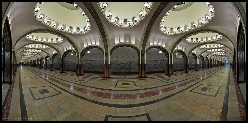 ロシア・モスクワの地下鉄はまるで地下宮殿！都市伝説も噂される美しき駅16選