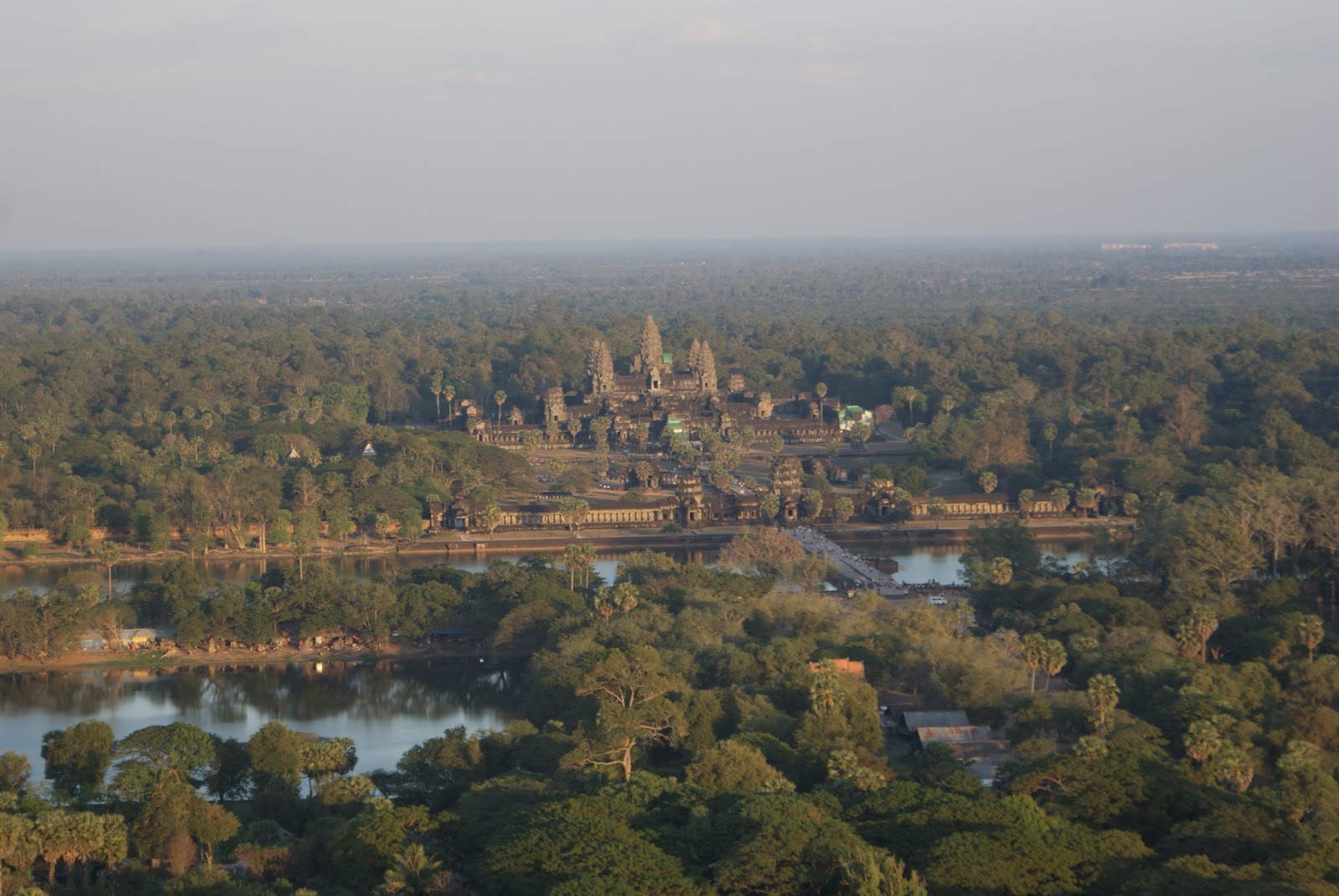 カンボジア・アンコールワット遺跡＆シェムリアップおすすめ観光スポットとアクティビティ紹介
