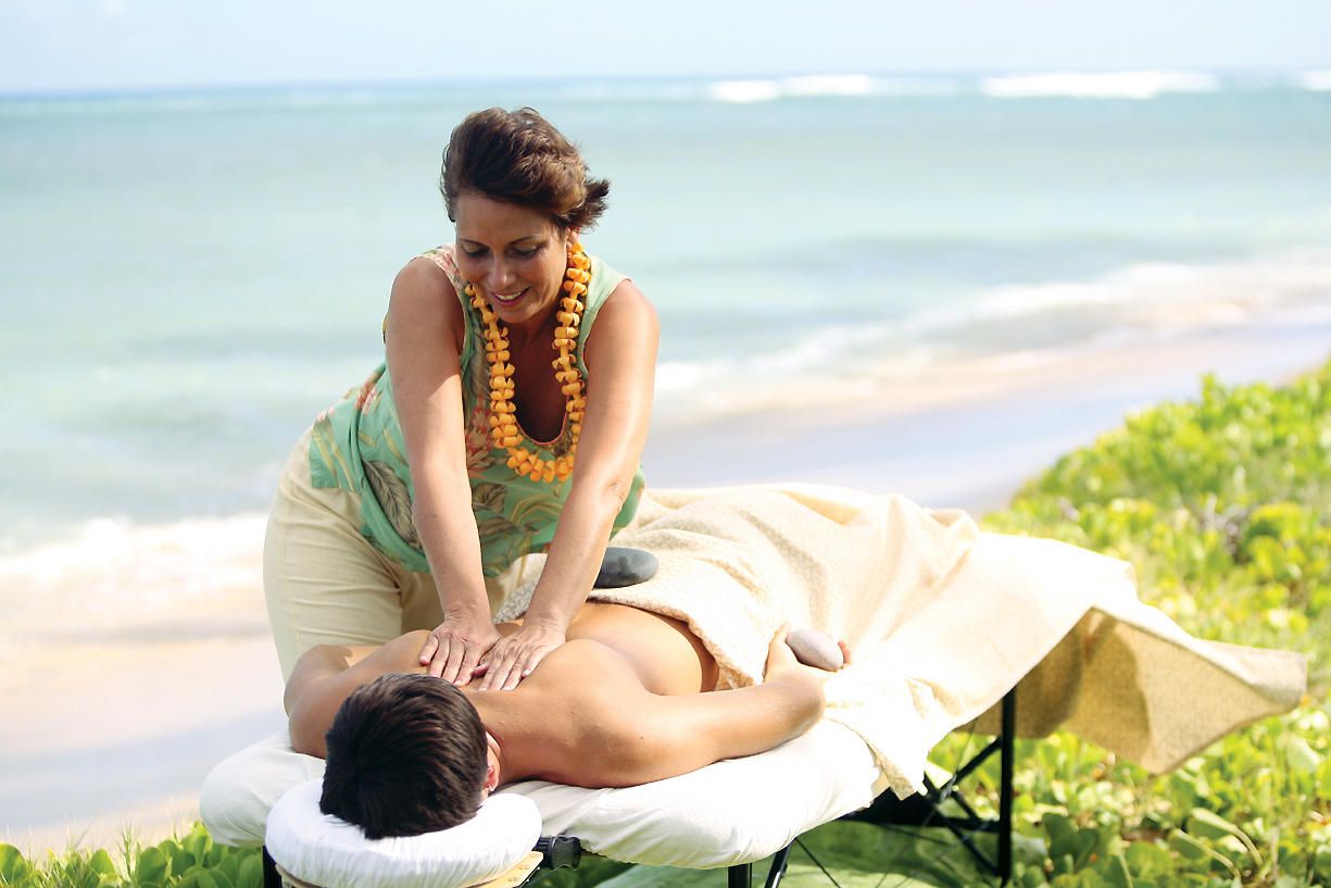 【ハワイ・スパ】ホテル出張もOK！人気のロミロミ「Kahuna & Mana Massage」で観光疲れを癒そう