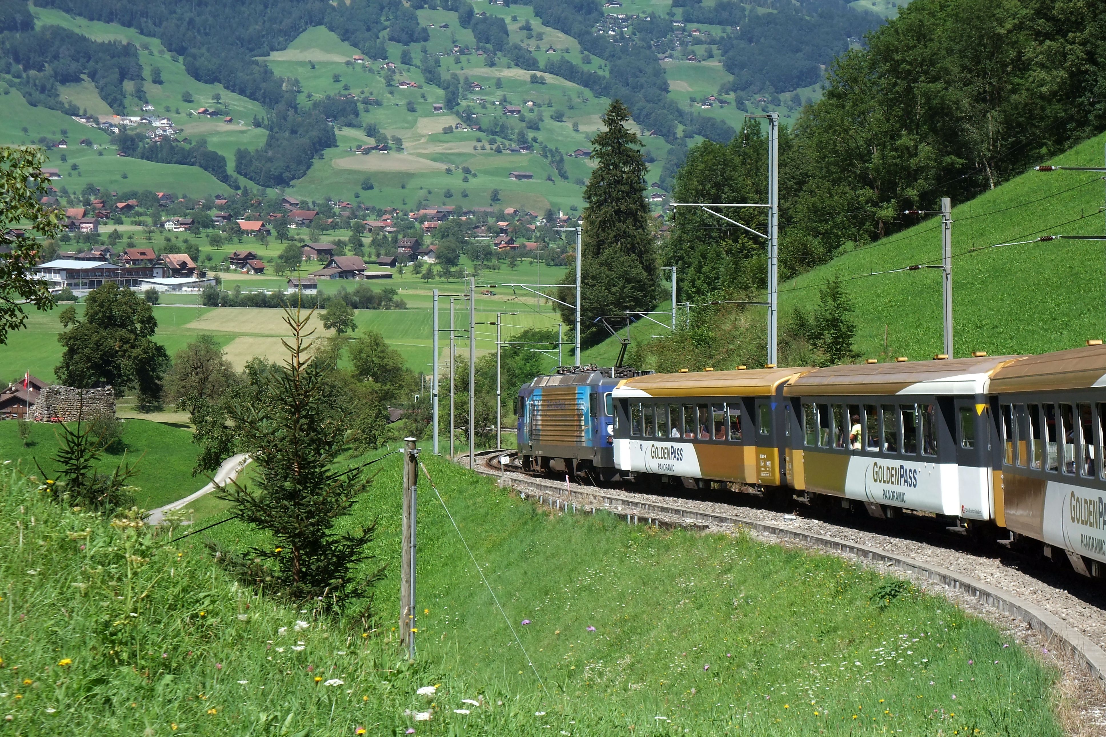 スイス鉄道旅行「ゴールデンパス・ライン」で巡る人気観光スポット８選