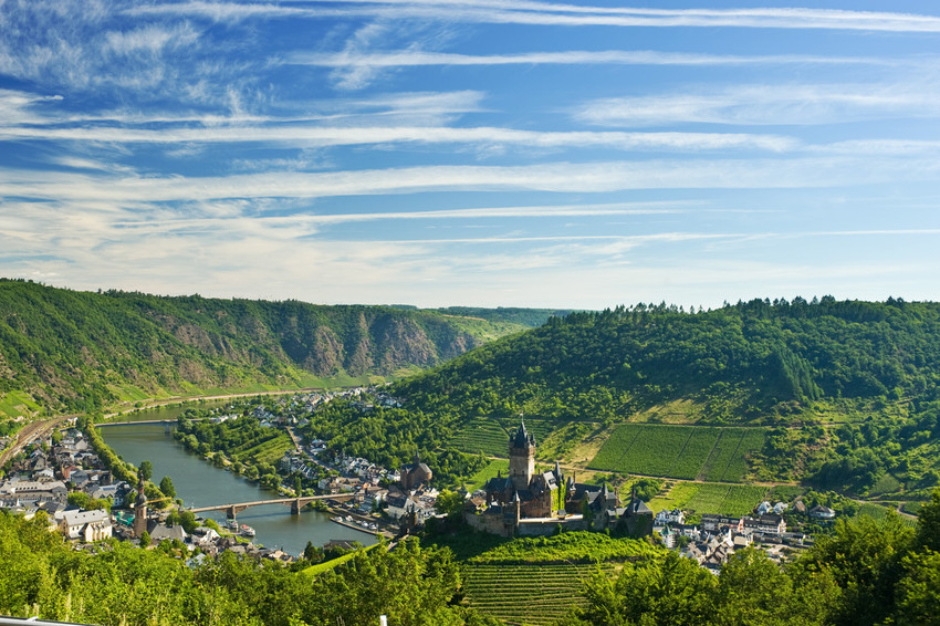 ドイツ・モーゼル川流域で人気の街３選＆おすすめな観光スポット！お土産はワインで決まり？