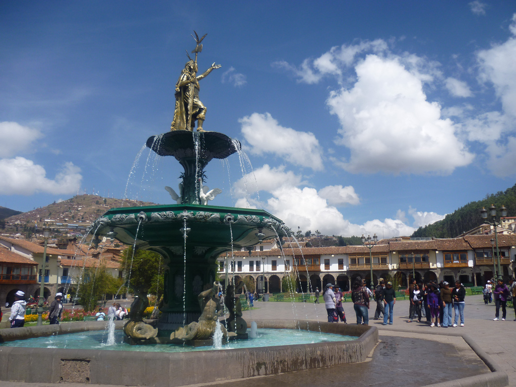 ペルー・クスコ観光の拠点アルマス広場！観光スポット＆レストラン特集