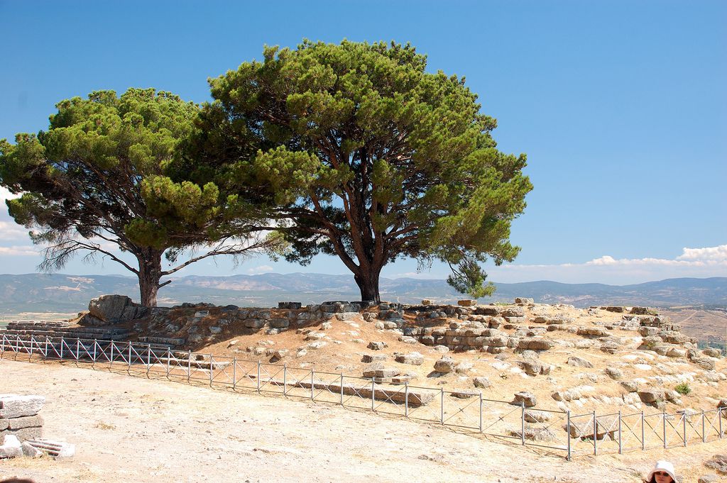 トルコの世界遺産「ベルガマ」アクロポリス遺跡の見どころ＆アクセス紹介
