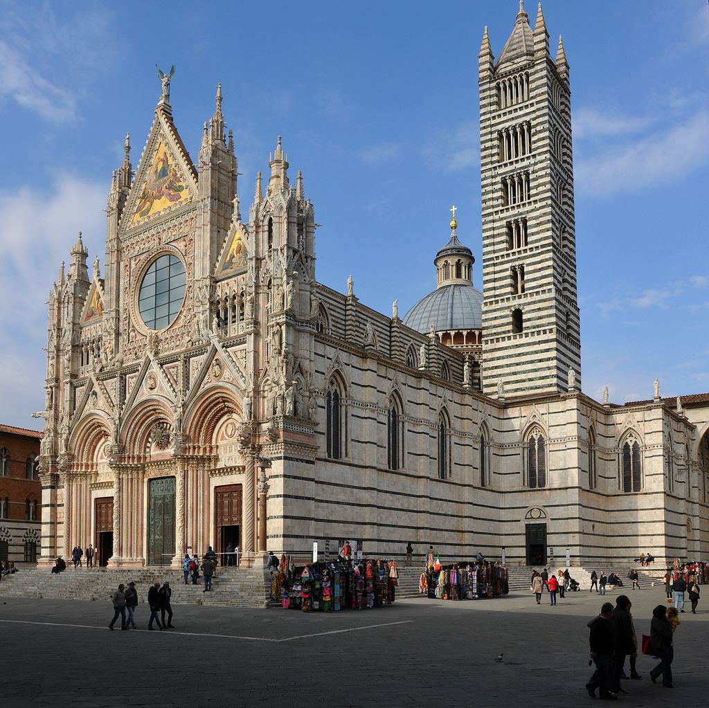 イタリア・シエナは見どころ満載！世界遺産の歴史地区と人気の競馬「パーリオ」