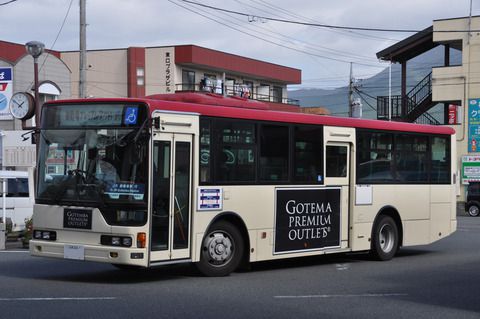 御殿場プレミアム・アウトレット人気ショップ＆フードコート！バスで行ける日本最大級モール！