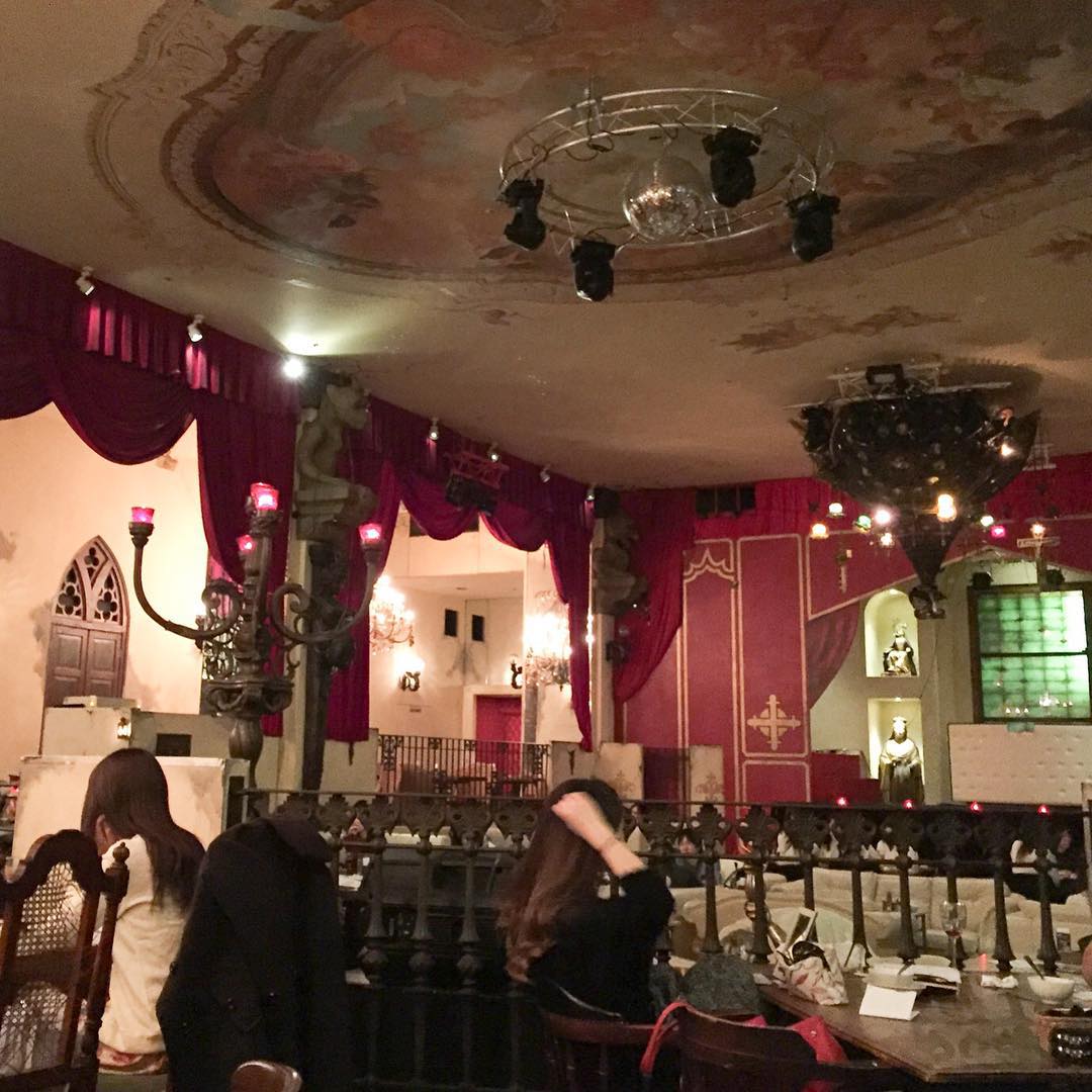 東京都新宿区「キリストンカフェ 東京」へ行こう！教会のようなダイニングバーにうっとり♡