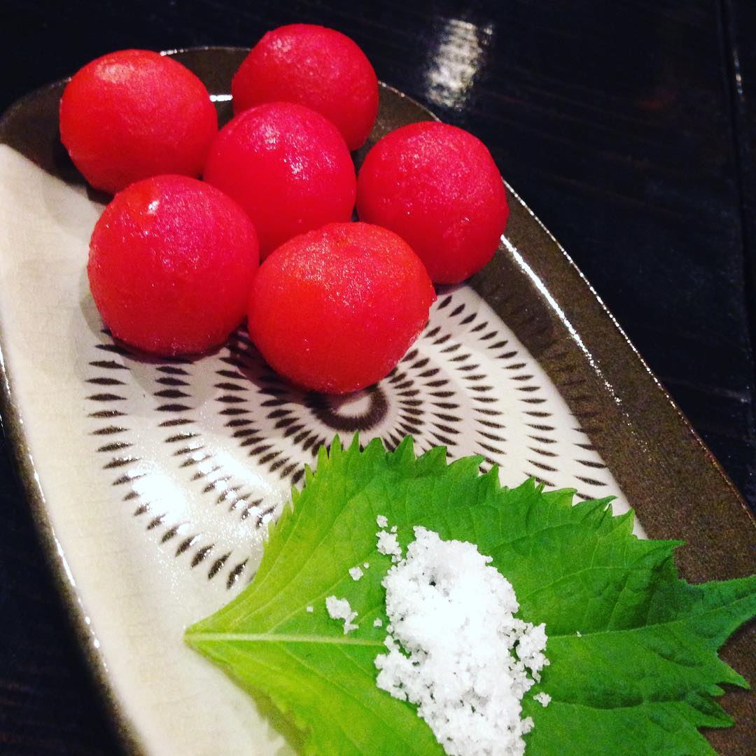 福岡新名物は1度で4度おいしい！博多・中洲の｢とりまぶし｣