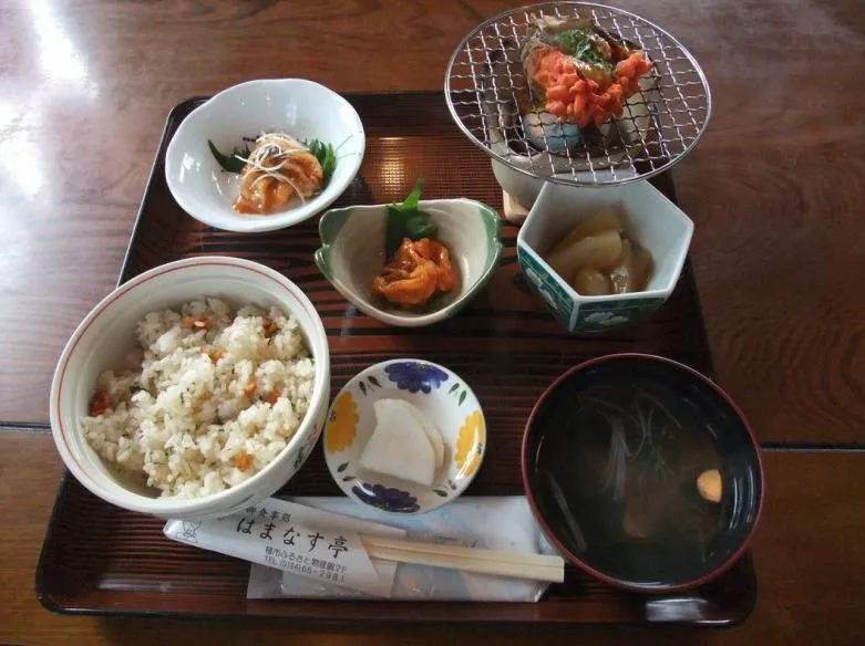 はまなす亭 ほやづくし