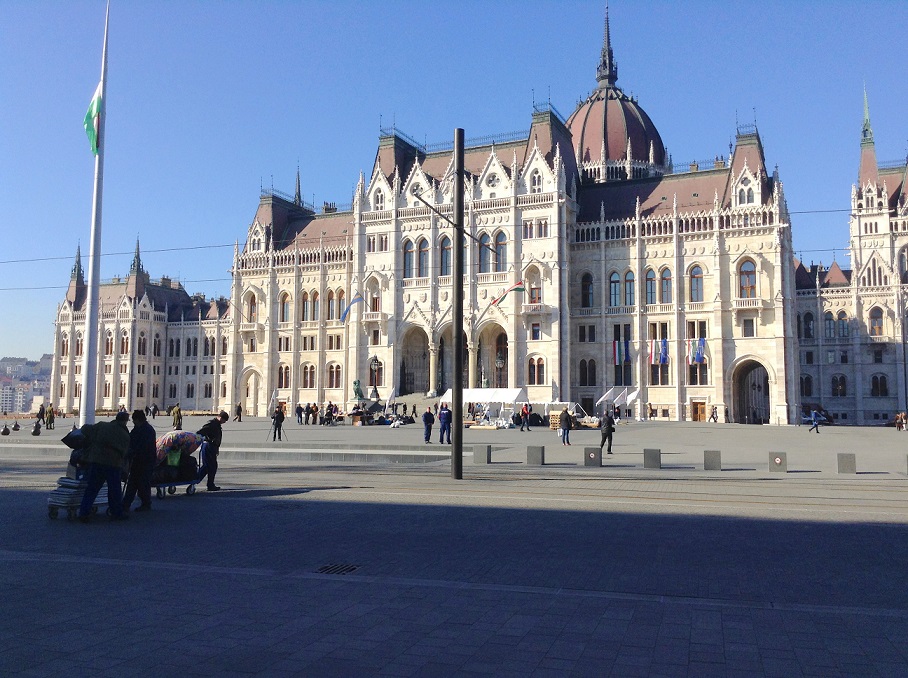 ハンガリー観光なら絶対行くべき絶景スポット！国会議事堂を大解剖