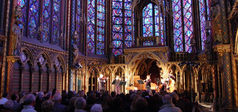 パリの世界遺産「サントシャペル教会」行き方は？コンサートスケジュールは？チケットの買い方は？