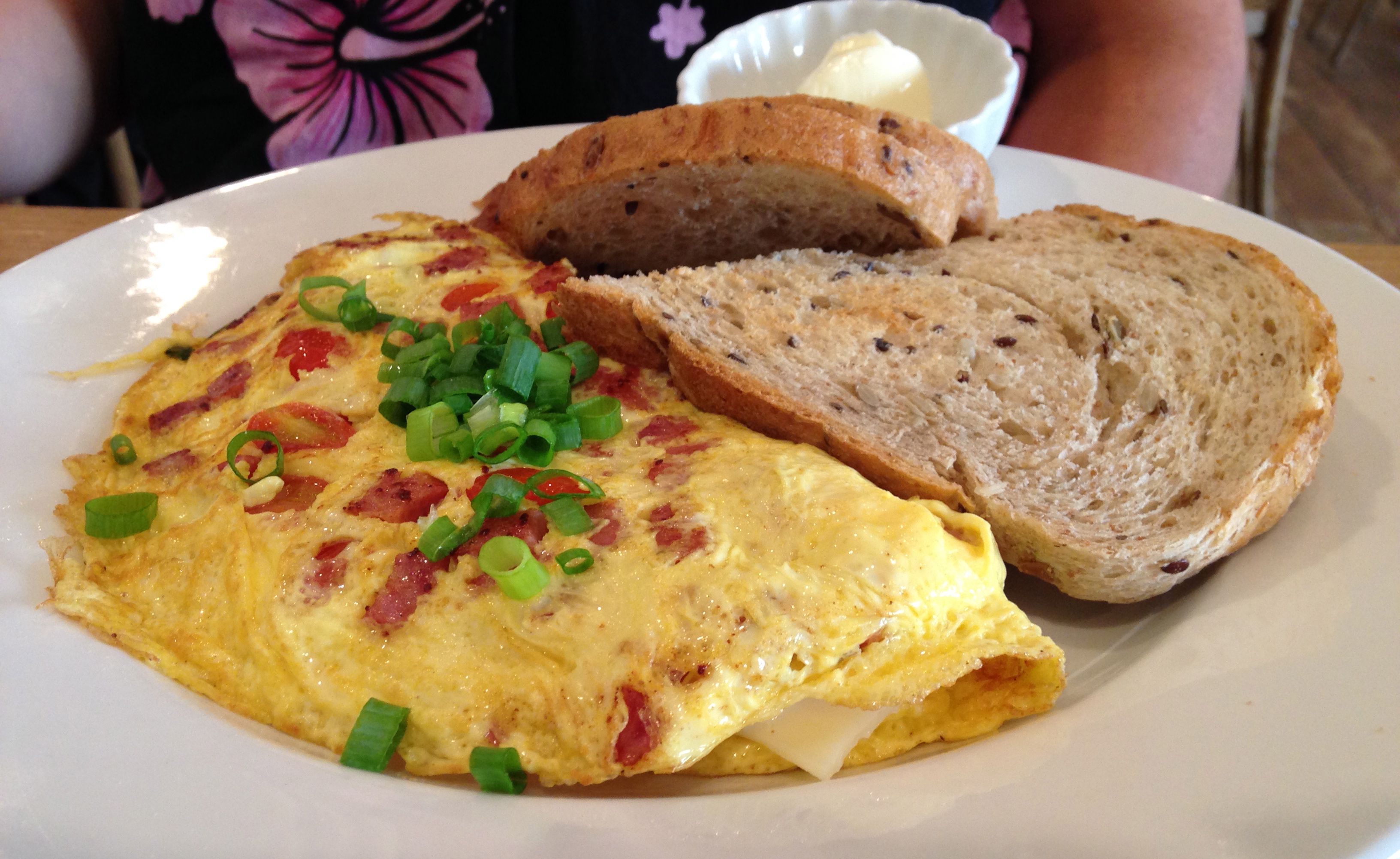 ハワイ・ホノルルで朝食と言えばここ！Tucker and Bevvy Breakfastで頂く最高の朝ごはん♪