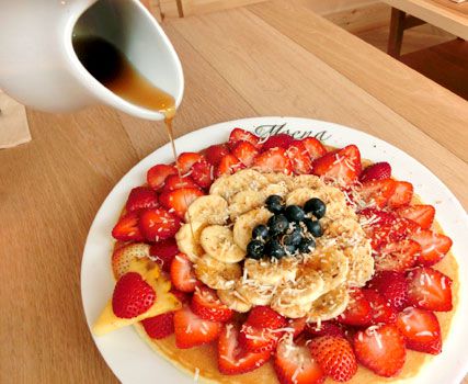 朝食におすすめ！ハワイ・ホノルルの人気カフェ「Moena Café」でパンケーキを