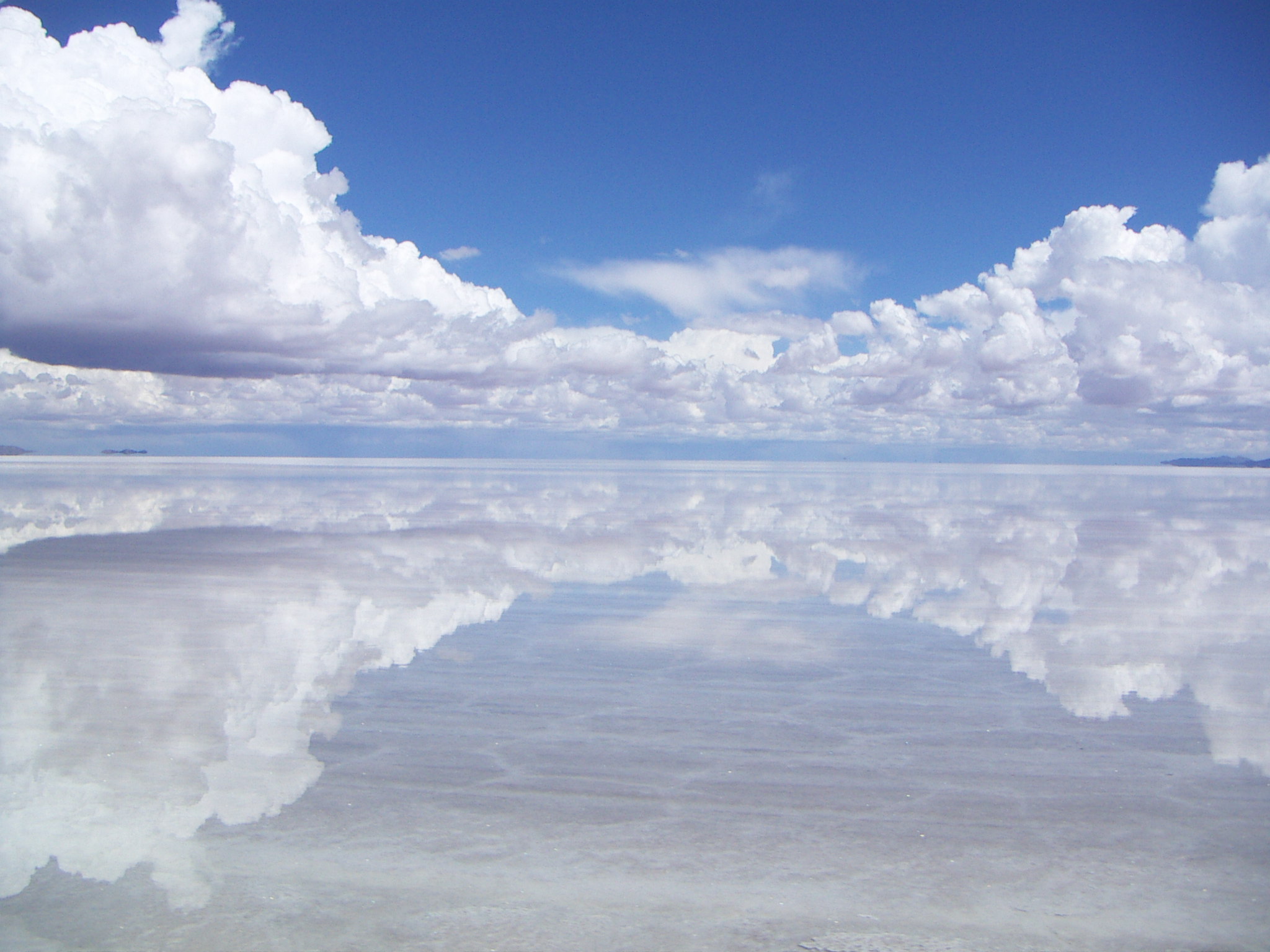 画像1枚目 まるで宇宙 ボリビアの世界遺産 ウユニ塩湖に泊まる Taptrip