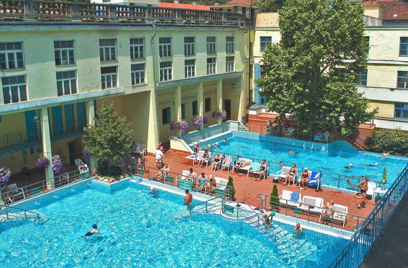 ハンガリー・ブダペストで人気の温泉スポットおすすめ４選！マッサージやサウナも！