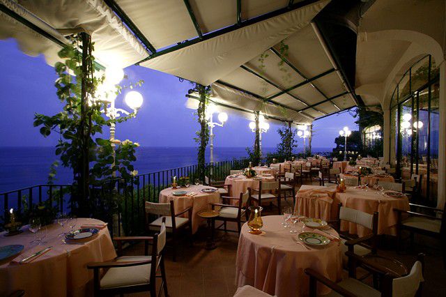 イタリア南部の絶景観光スポット＆おすすめイタリアンレストラン紹介