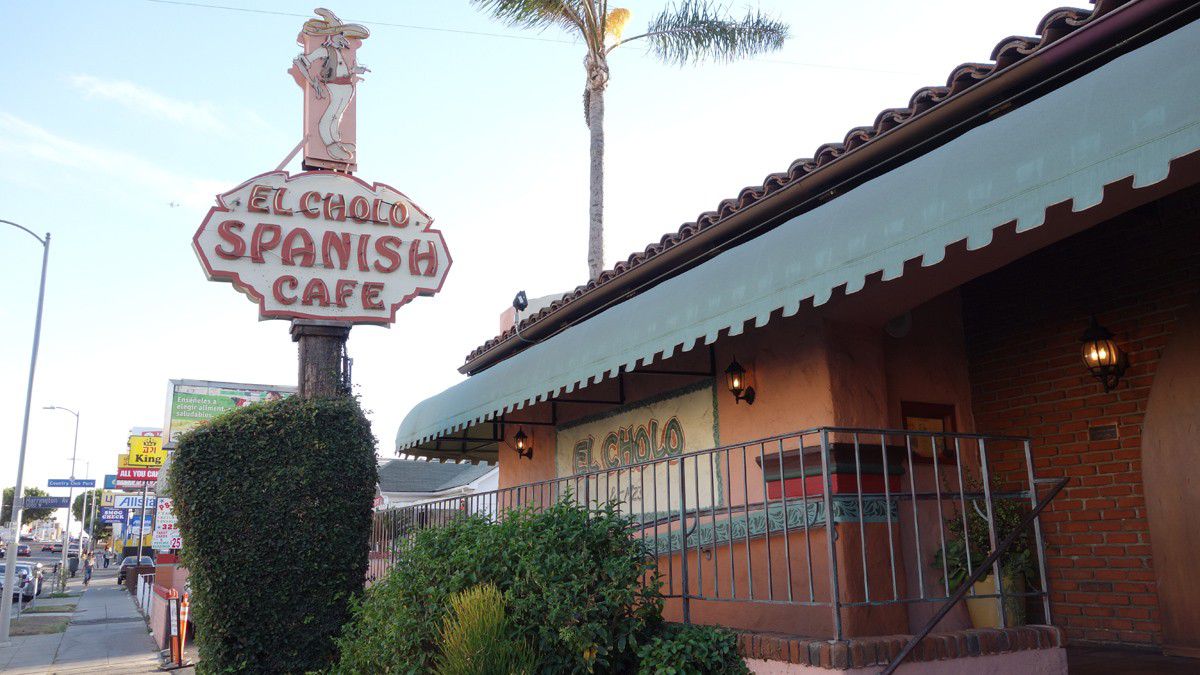 ロサンゼルスで人気の二大メキシコ料理チェーン店エル・チョロ VS ピンク・タコ！気になる人気のメニューとは