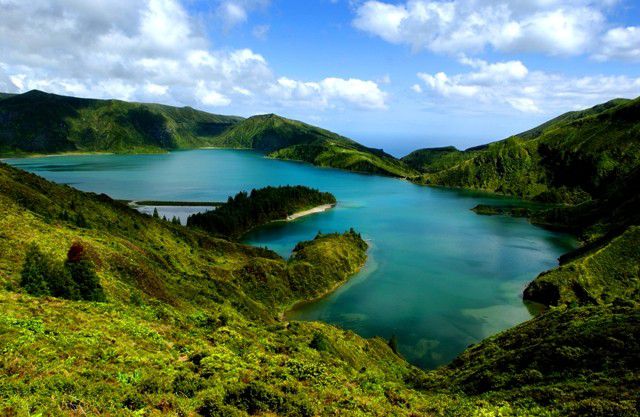 【ポルトガル】ヨーロッパ屈指のリゾート地VS大自然が残る美しい島