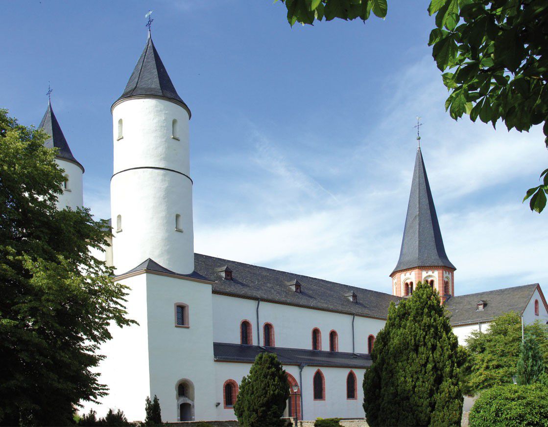 ドイツ観光でおすすめの教会「シュタインフェルト修道院」！ゲストハウスもやカフェも併設！