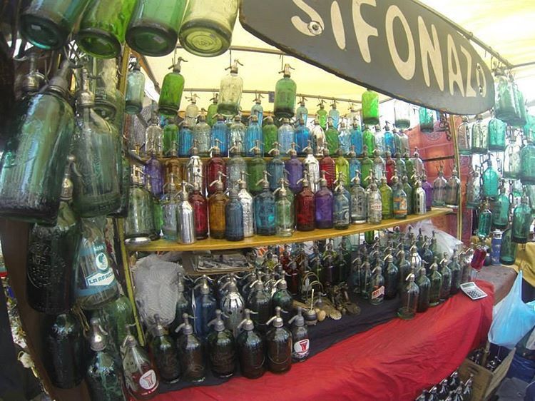 アルゼンチン・ブエノスアイレス週末の青空市で掘り出し物のお土産をゲット！