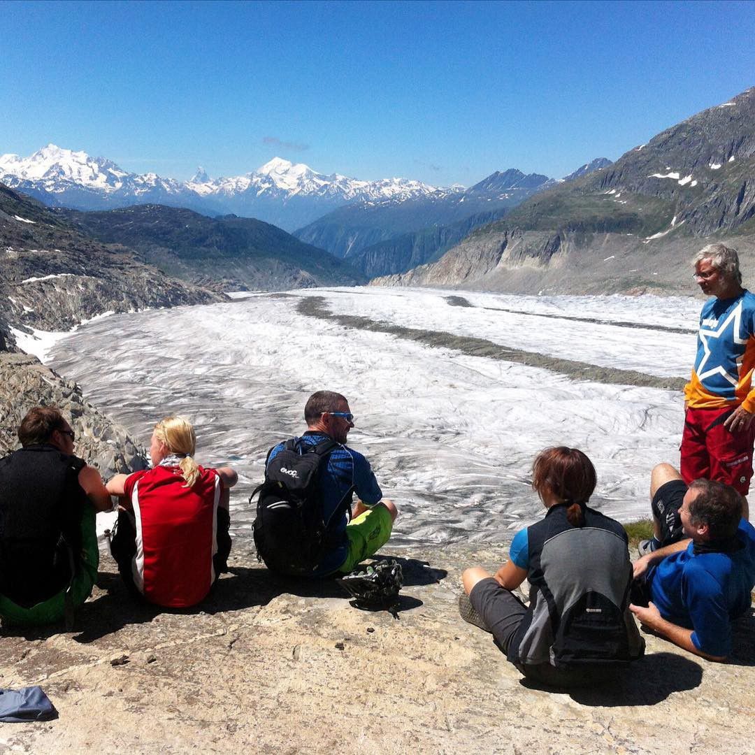 スイスアルプス・アレッチ氷河トレッキング徹底ガイド！スイス最大の氷河で大冒険