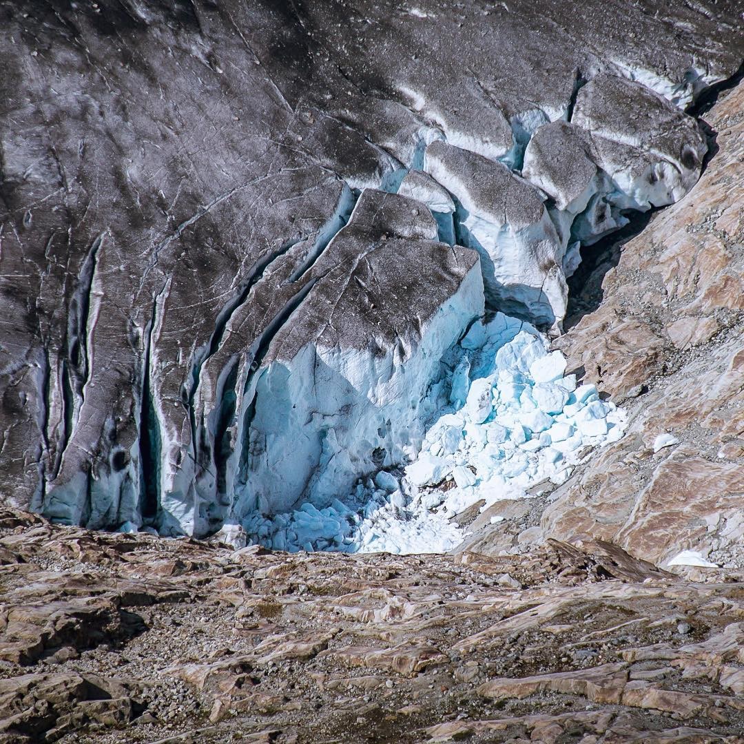 スイスアルプス・アレッチ氷河トレッキング徹底ガイド！スイス最大の氷河で大冒険