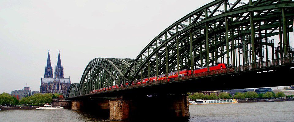 ドイツの父なる川を満喫！ライン川沿いの鉄道旅