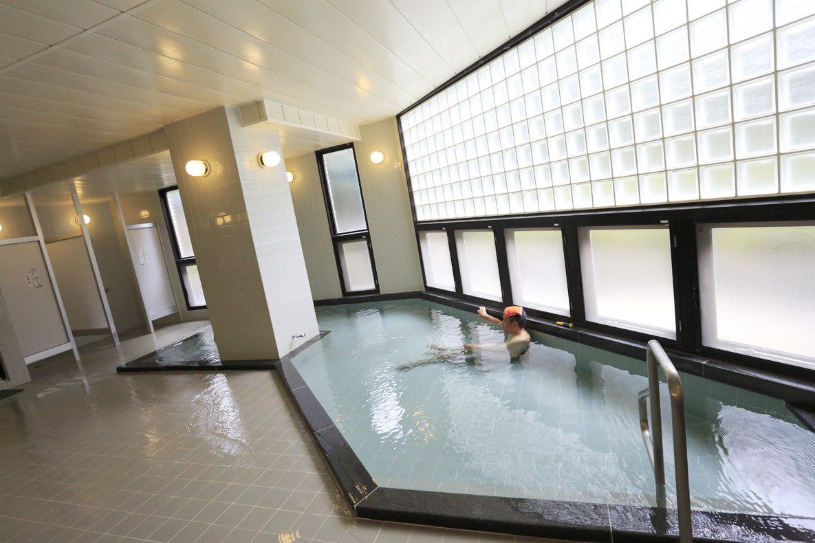 静岡県・伊東温泉の共同浴場「毘沙門天 芝の湯」！リーズナブルに豊富な湯量を満喫しよう♪