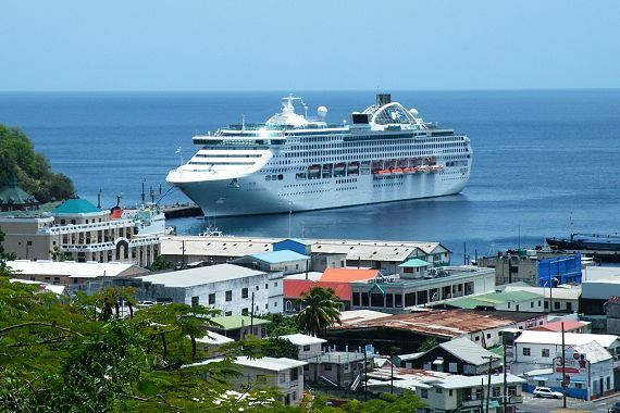 カリブ海の絶景ビーチ！セントビンセント及びグレナディーン諸島の人気ビーチリゾート特集