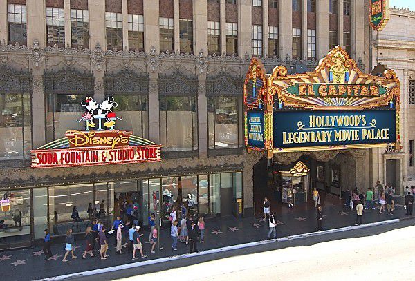 L.A.でハリウッド映画鑑賞におすすめのレトロ映画館＆ナイトクラブ特集！雰囲気抜群の人気スポット