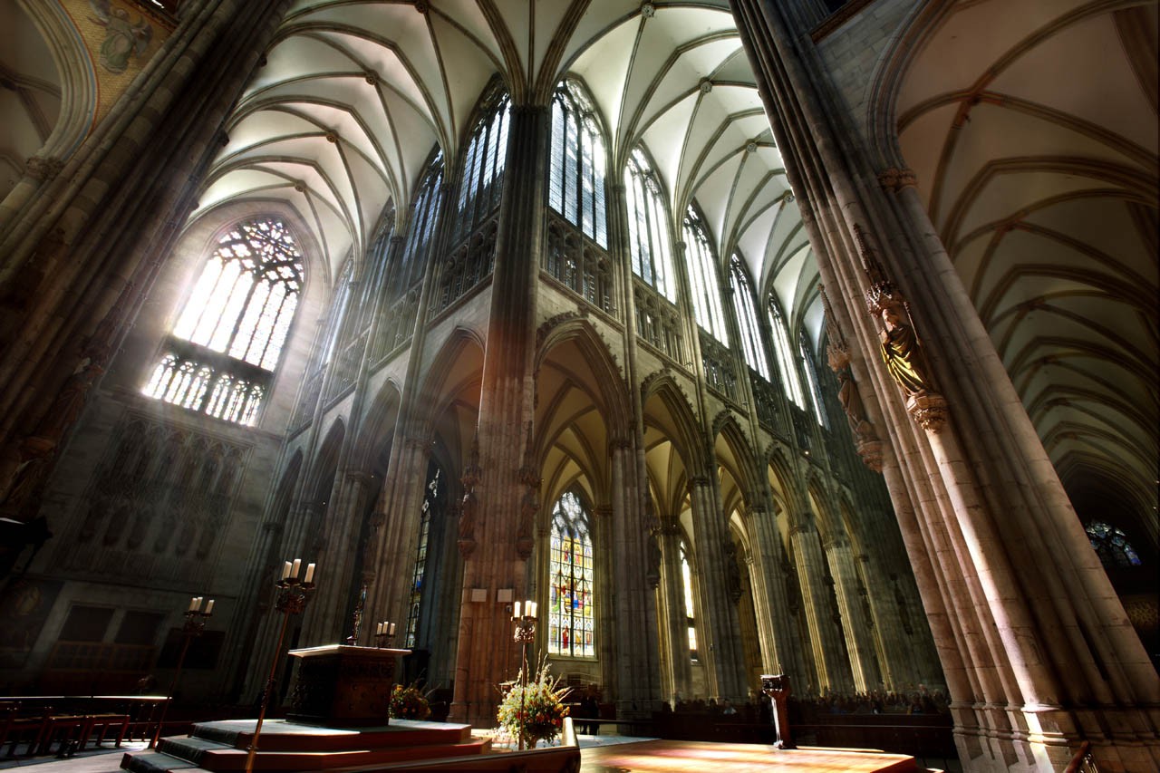 最大のゴシック建築！ドイツにあるケルン大聖堂が圧巻