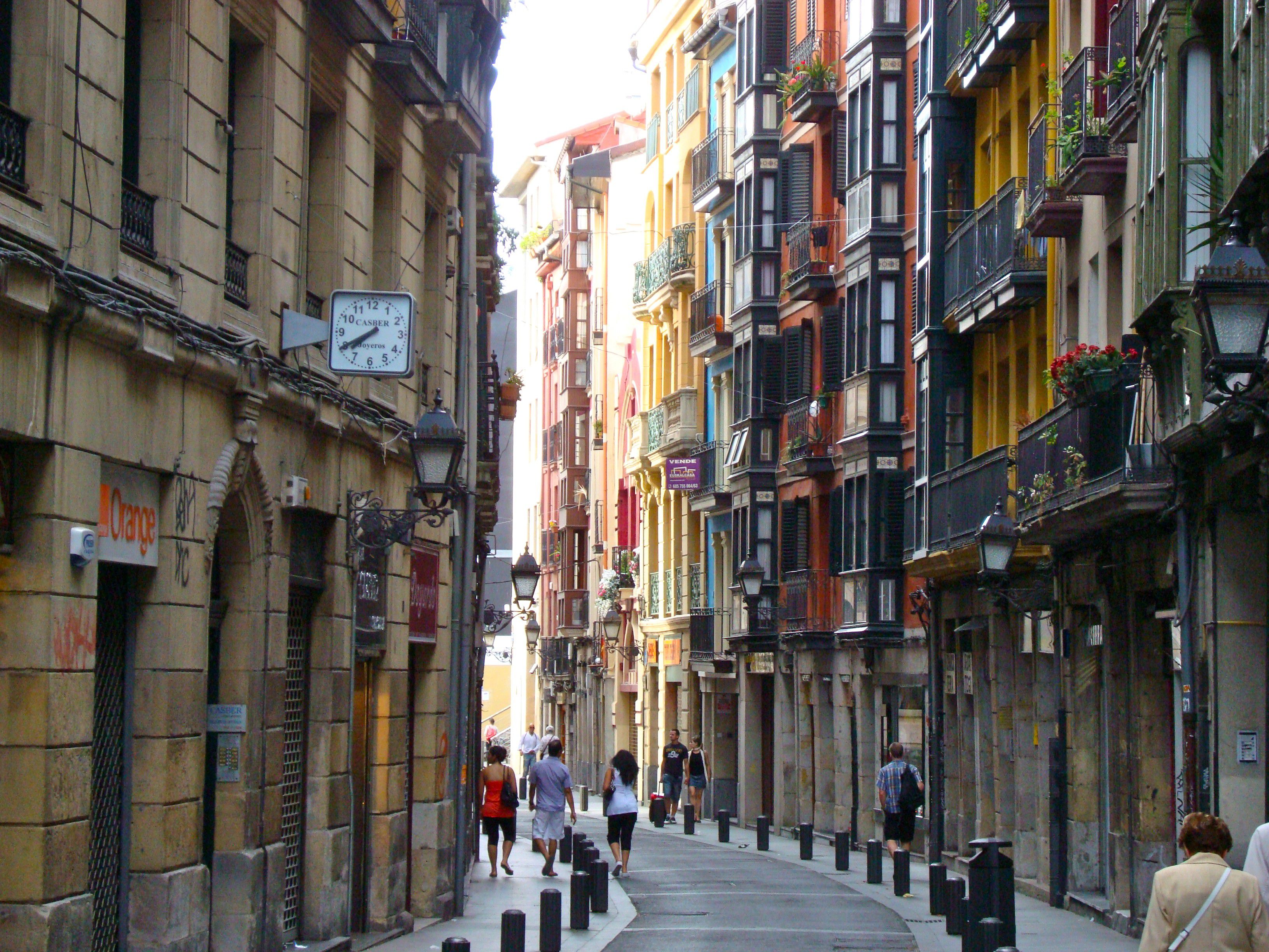 スペイン・バスク地方ビルバオ観光スポット６選！必訪の観光名所で今昔文化の融合を感じよう
