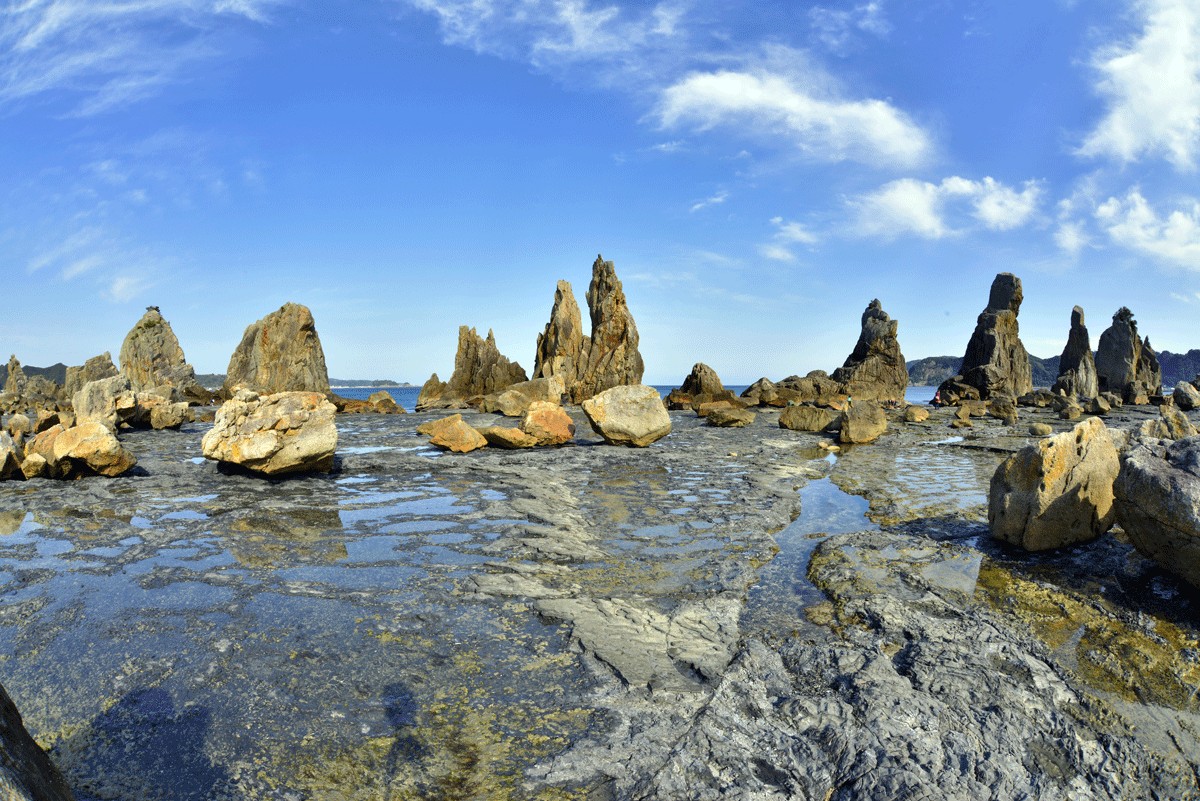 和歌山県天然記念物「橋杭岩」の見どころまとめ！壮大で美麗な奇岩群