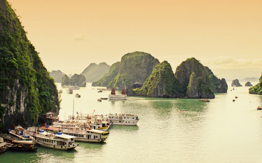絶景！ベトナム旅行で行くべき世界遺産「ハロン湾」が幻想的で素敵すぎる