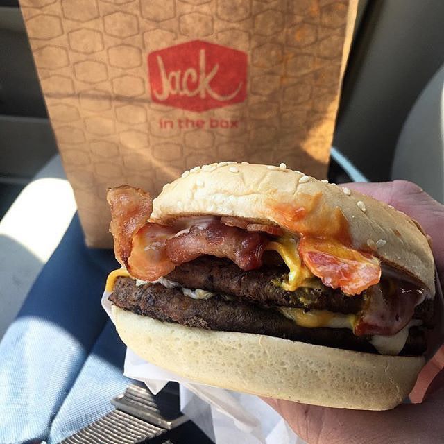 カリフォルニア発！ロサンゼルスの人気ハンバーガーチェーン店３選