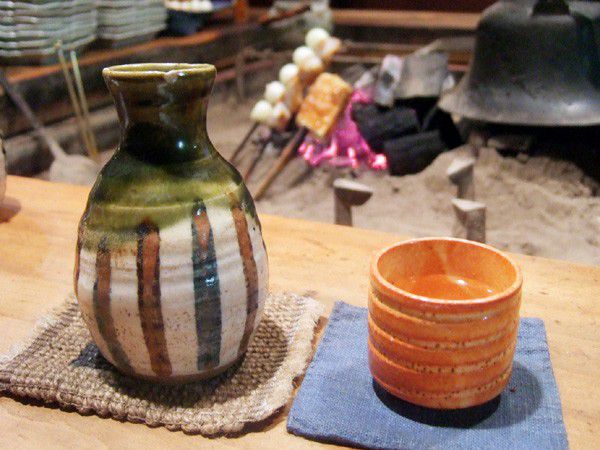 【東京・千葉・神奈川】囲炉裏をみんなで囲んで楽しめる「囲炉裏がある居酒屋」特集