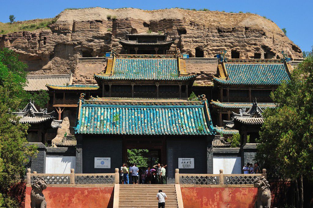 中国・雲崗石窟で巨大な仏教遺跡観光！仏教芸術の世界に浸ろう