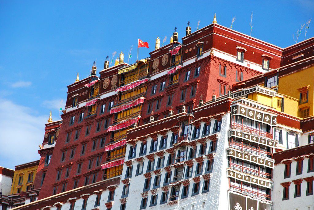 中国・ラサのポタラ宮を徹底解説！チベット仏教の聖地でダライ・ラマを感じよう