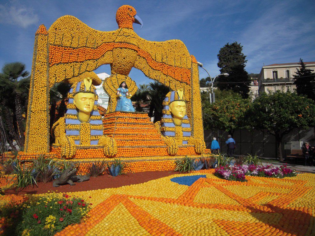 フランス・マントンの「レモン祭り」徹底ガイド！街がレモンで埋め尽くされる！