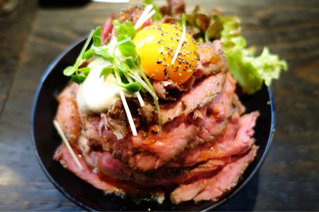 東京で肉会！絶品お肉料理の超人気店おすすめ３選～ステーキ・牛かつ・ローストビーフ～