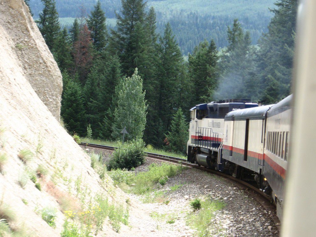 カナダで電車旅！「ロッキー・マウンテニア号」でバンクーバーからジャスパーの大自然を満喫する旅