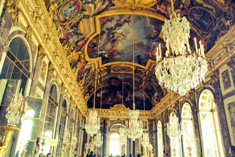 パリ・ヴェルサイユ宮殿で人気の見どころ４選！おすすめな行き方も！