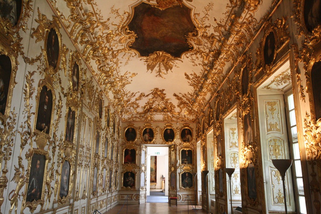 【ドイツ】ヴィッテルスバッハ家の栄華残る！華麗な宮殿へようこそ