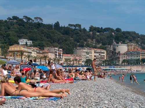 フランス在住者が教える！南仏ニースでのビーチの特徴とビーチ選びのコツ