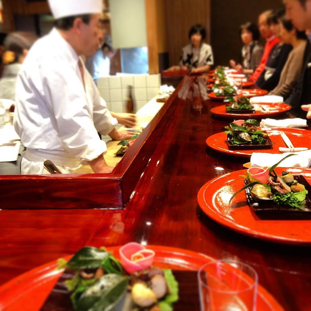 京都一予約が取れないお店「なかひがし」の人気の秘密！