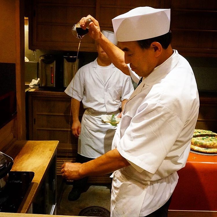 京都一予約が取れないお店「なかひがし」の人気の秘密！
