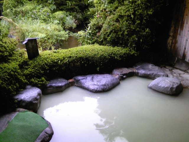 神奈川県箱根町「湯遊の里　南甫園」特集！酸性にごり湯が人気の日帰り入浴施設
