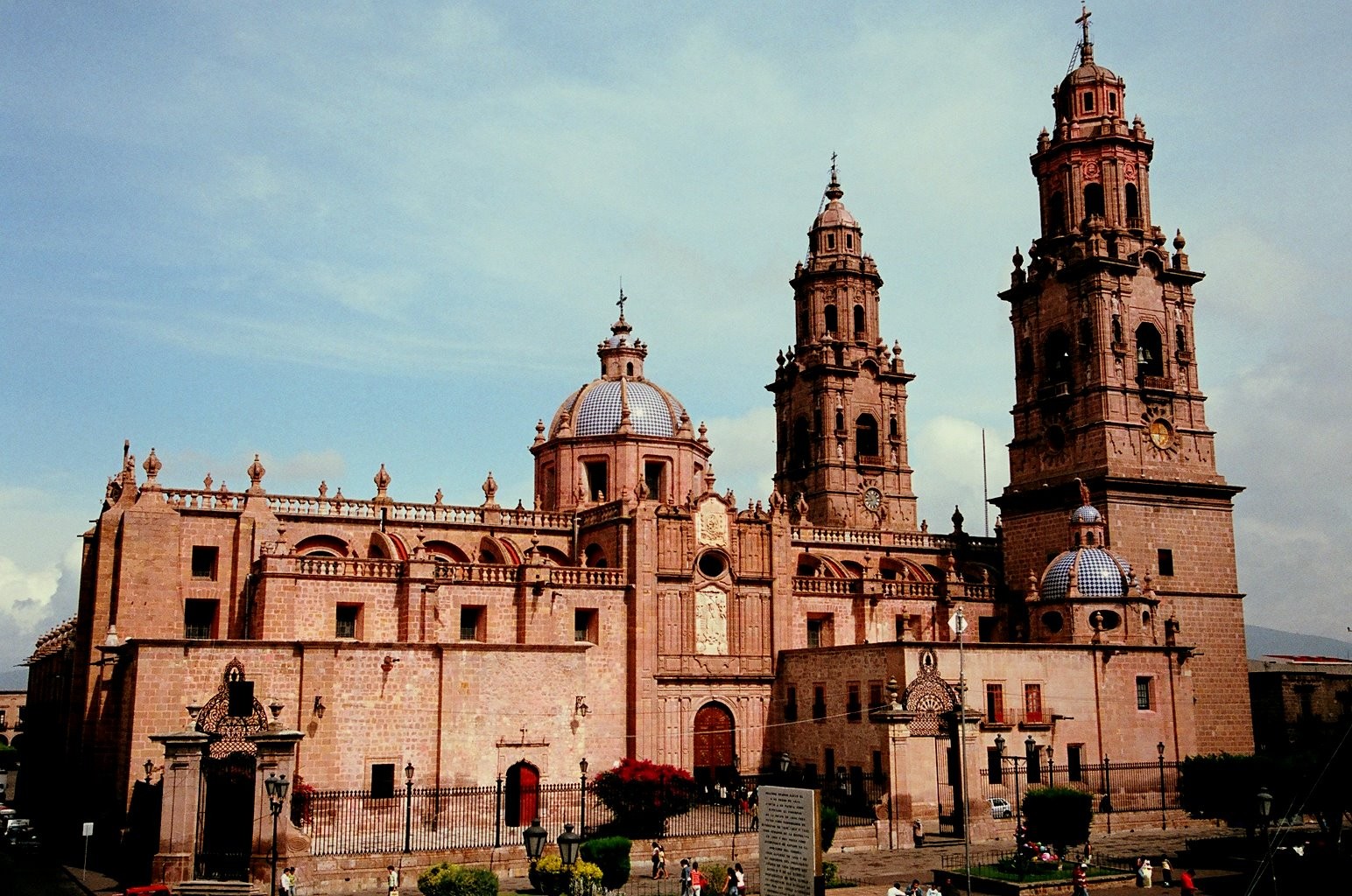 メキシコの由緒ある大学都市！モレリアで歴史散策を楽しもう！