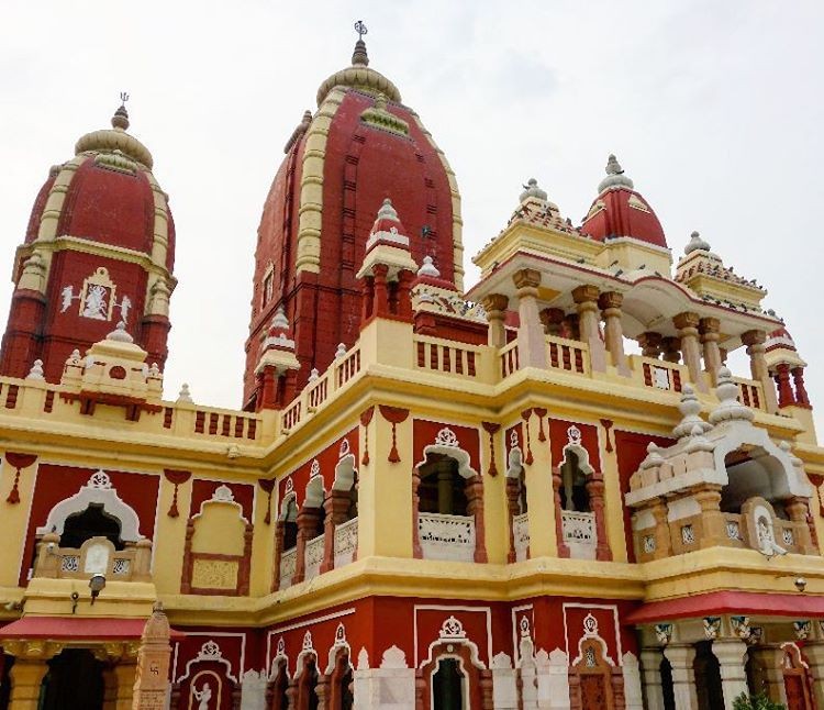 インド・デリーの美しい寺院5選！市民の生活と信仰が垣間みれる寺院を巡る